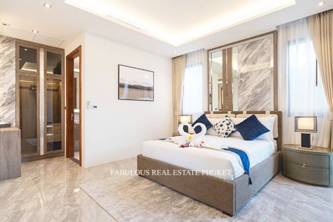 Villa in Bang Tao, Thailand 3 bedrooms № 179625 - photo 8