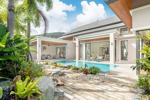 Villa in Bang Tao, Thailand 3 bedrooms № 179625 - photo 5