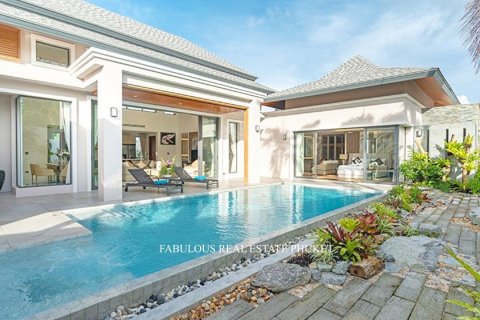 Villa in Bang Tao, Thailand 3 bedrooms № 179625 - photo 12