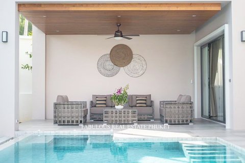 Villa in Bang Tao, Thailand 3 bedrooms № 179625 - photo 13