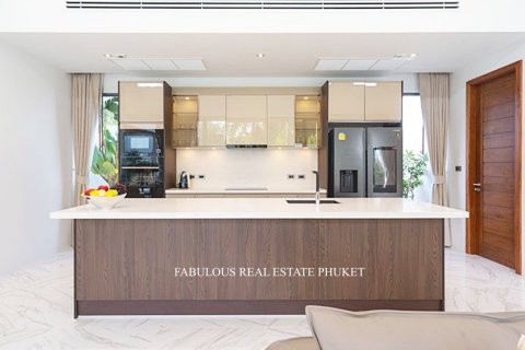 Villa in Bang Tao, Thailand 3 bedrooms № 179625 - photo 20