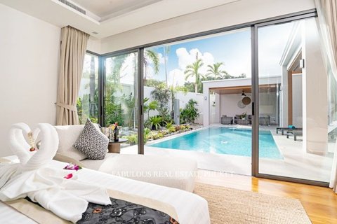 Villa in Bang Tao, Thailand 3 bedrooms № 179625 - photo 4
