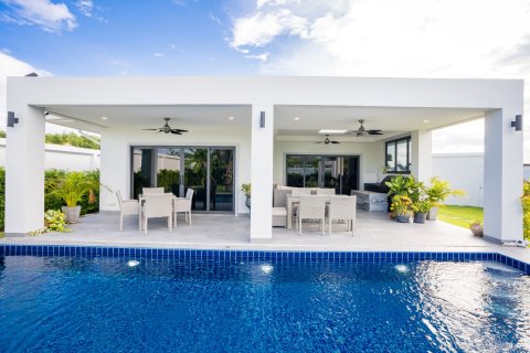 Chalet de 3 dormitorios en Hua Hin, Tailandia № 165484 - foto 9