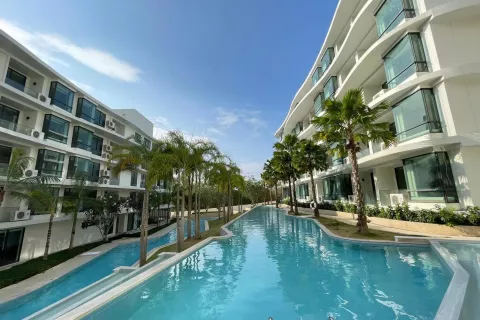 Studio in the Condo in Phuket, Thailand № 137961