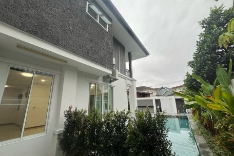 Chalet de 5 dormitorios en Chiang Mai, Tailandia № 140081 - foto 5