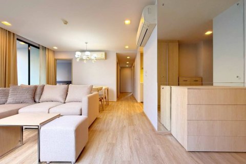Condominio de 3 dormitorios en Bangkok, Tailandia № 154539 - foto 4