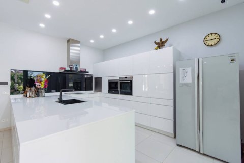Chalet de 3 dormitorios en Hua Hin, Tailandia № 154538 - foto 7