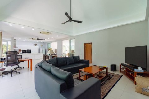 Chalet de 3 dormitorios en Hua Hin, Tailandia № 154538 - foto 4