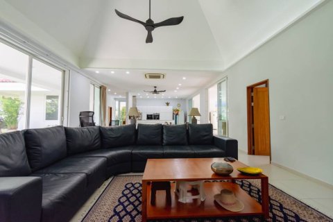 Chalet de 3 dormitorios en Hua Hin, Tailandia № 154538 - foto 5