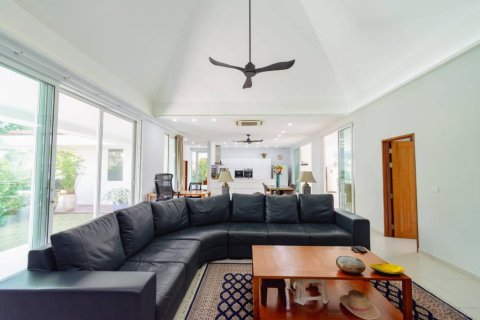 Chalet de 3 dormitorios en Hua Hin, Tailandia № 154538 - foto 3