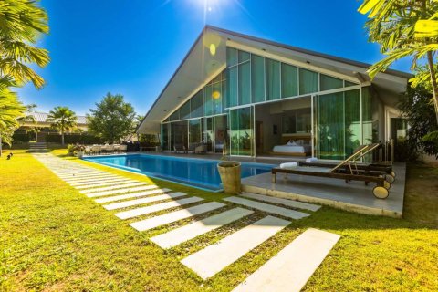 Chalet de 7 dormitorios en Hua Hin, Tailandia № 154535 - foto 6