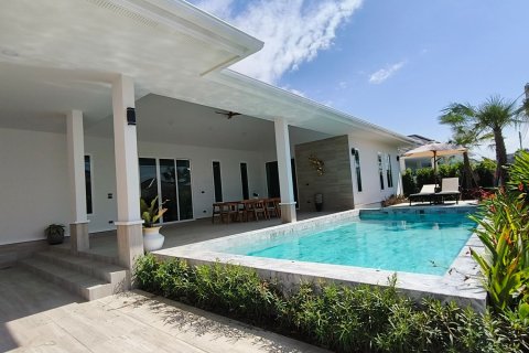 Chalet de 3 dormitorios en Hua Hin, Tailandia № 165004 - foto 2