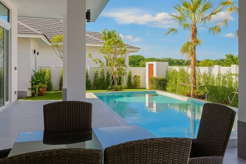 Chalet de 3 dormitorios en Hua Hin, Tailandia № 165004 - foto 17