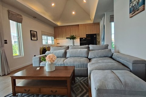 Chalet de 3 dormitorios en Hua Hin, Tailandia № 165004 - foto 3