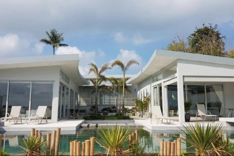 Casa de 5 dormitorios en Ko Samui, Tailandia № 180738 - foto 11