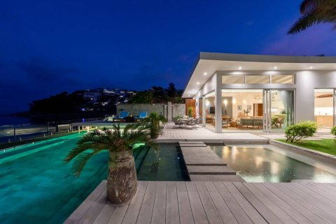 Casa de 5 dormitorios en Ko Samui, Tailandia № 180738 - foto 29