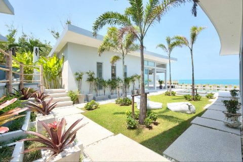 Casa de 5 dormitorios en Ko Samui, Tailandia № 180738 - foto 18