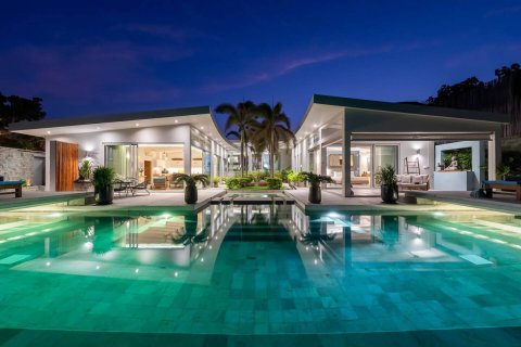 Casa de 5 dormitorios en Ko Samui, Tailandia № 180738 - foto 30