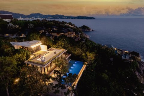 Casa de 5 dormitorios en Phuket, Tailandia № 180739