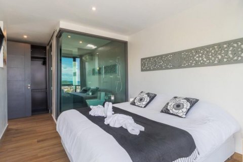 Casa de 3 dormitorios en Phuket, Tailandia № 67064 - foto 4