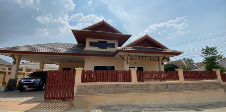 Casa de 3 dormitorios en Pattaya, Tailandia № 163959