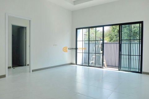 Estudio en Bang Lamung, Tailandia № 161404 - foto 2