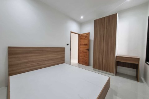 Adosado de 2 dormitorios en Phuket, Tailandia № 173680 - foto 6