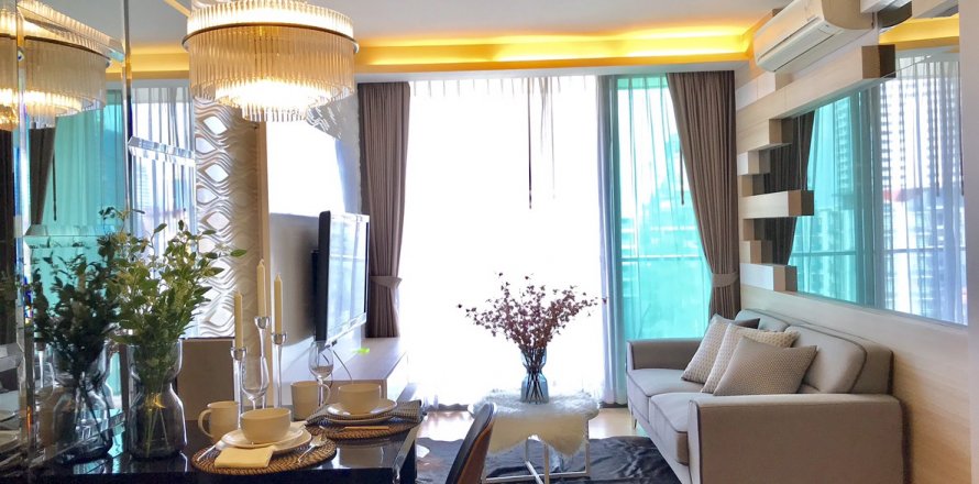 Eigentumswohnung in Bangkok, Thailand, 1 Schlafzimmer  № 143940