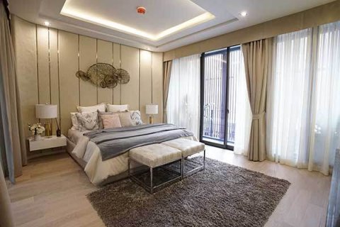 Casa de 4 dormitorios en Bangkok, Tailandia № 143935 - foto 5