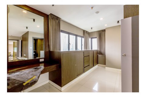 Condominio de 2 dormitorios en Bangkok, Tailandia № 143941 - foto 7