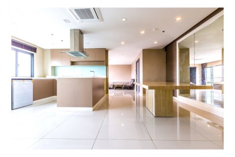 Condominio de 2 dormitorios en Bangkok, Tailandia № 143941 - foto 4