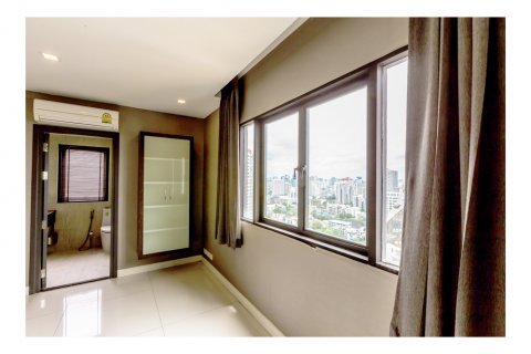 Condominio de 2 dormitorios en Bangkok, Tailandia № 143941 - foto 8