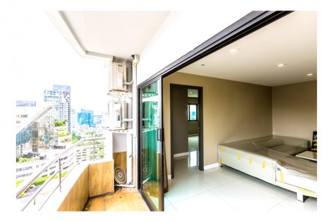 Condominio de 2 dormitorios en Bangkok, Tailandia № 143941 - foto 14