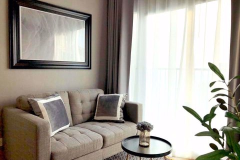 Condominio de 2 dormitorios en Huai Khwang, Bangkok, Tailandia № 47987 - foto 3