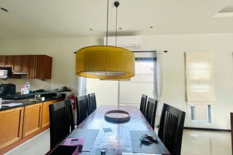 Chalet de 4 dormitorios en Phuket, Tailandia № 114155 - foto 3