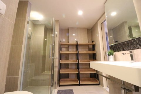 Condominio de 2 dormitorios en Bangkok, Tailandia № 194557 - foto 6
