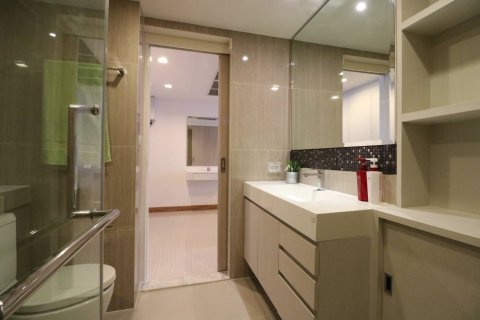 Condominio de 2 dormitorios en Bangkok, Tailandia № 194557 - foto 11