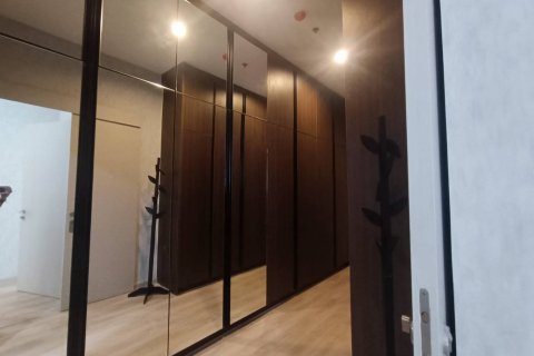 Condominio de 4 dormitorios en Bangkok, Tailandia № 194553 - foto 10