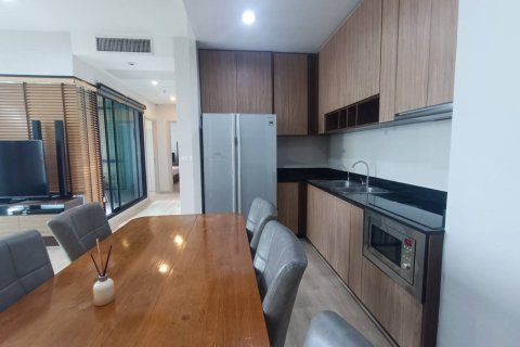 Condominio de 4 dormitorios en Bangkok, Tailandia № 194553 - foto 3