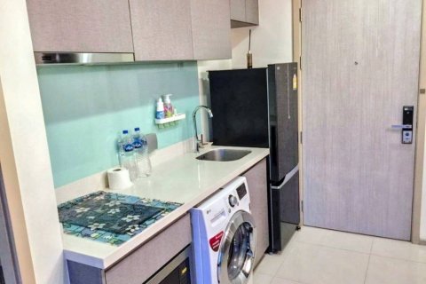 Condominio de 1 dormitorio en Khlong Toei, Bangkok, Tailandia № 116414 - foto 5