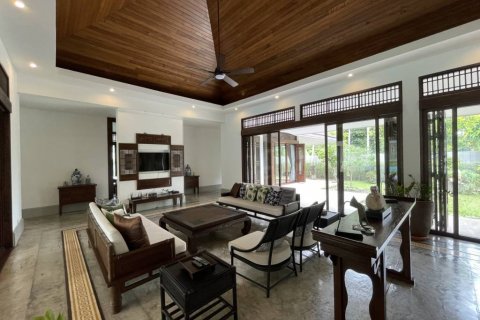 Chalet de 4 dormitorios en Phuket, Tailandia № 116412 - foto 5