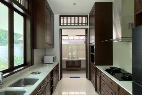 Chalet de 4 dormitorios en Phuket, Tailandia № 116412 - foto 10