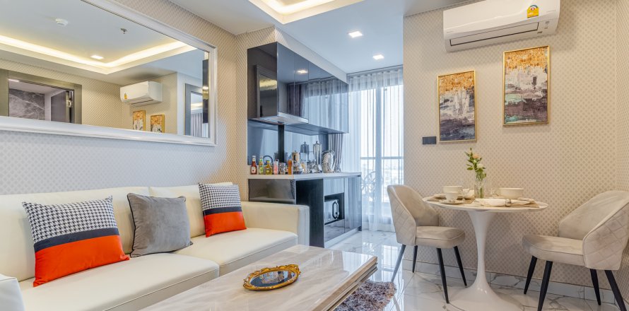 Apartamento de 383 dormitorios en Pattaya, Tailandia № 205882