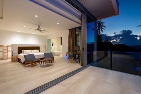 Chalet de 3 dormitorios en Ko Samui, Tailandia № 169753 - foto 10
