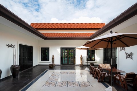 Chalet de 3 dormitorios en Hua Hin, Tailandia № 169749 - foto 8