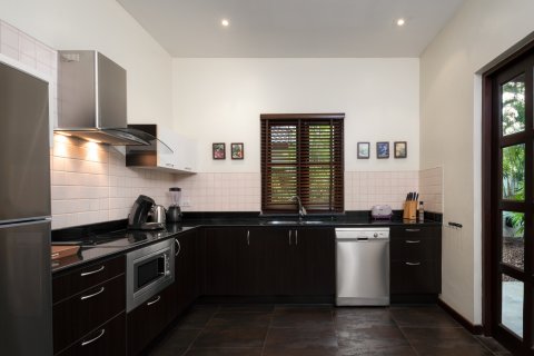 Chalet de 3 dormitorios en Hua Hin, Tailandia № 169749 - foto 13