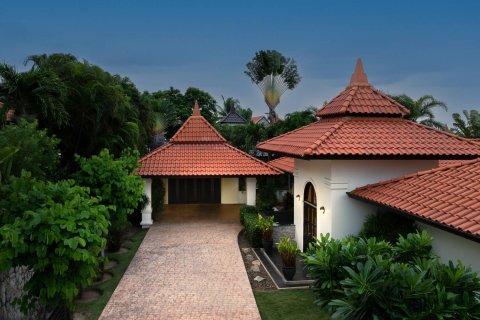 Chalet de 3 dormitorios en Hua Hin, Tailandia № 169749 - foto 7