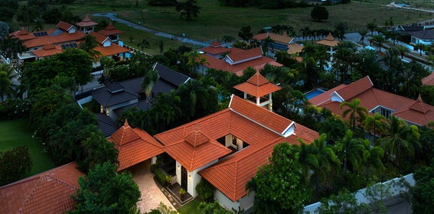 Chalet de 3 dormitorios en Hua Hin, Tailandia № 169749