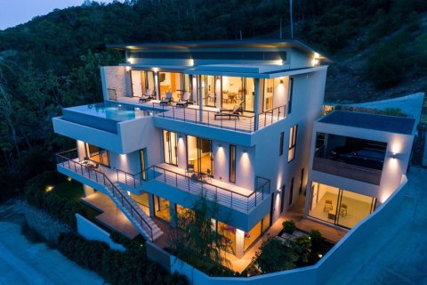 Casa de 4 dormitorios en Ko Samui, Tailandia № 66856 - foto 3