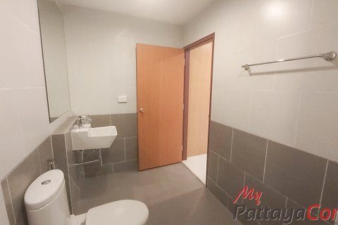 Condominio de 1 dormitorio en Bang Lamung, Tailandia № 205269 - foto 13